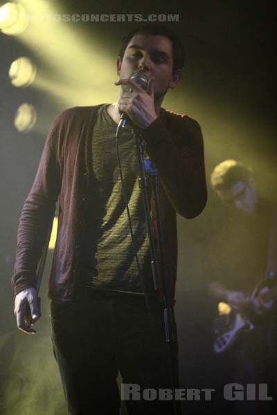 THE TWILIGHT SAD - 2007-12-17 - PARIS - Nouveau Casino - James Alexander Graham
